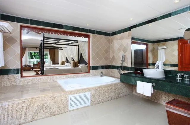 Luxury Bahia Principe Cayo Levantado Suite salle de bain